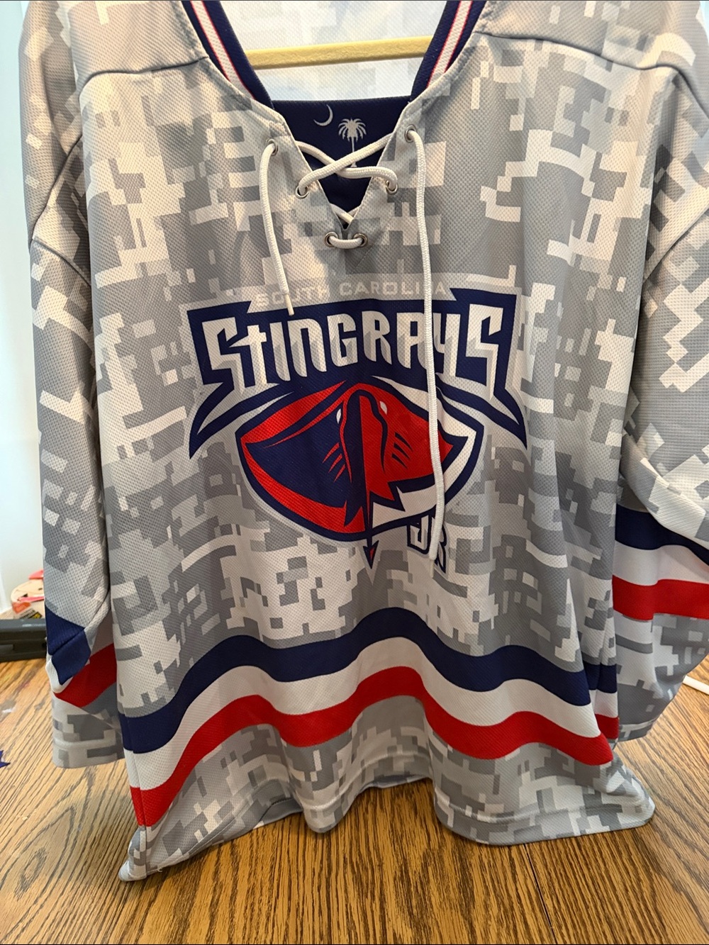 Stingrays Lace-Up Hockey Sweater - Gray/Red/Navy player 40